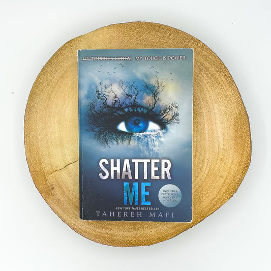 Shatter Me by Tahereh Mafi - Used books
